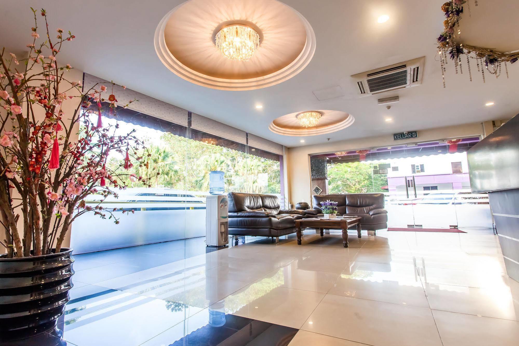 Lavender Inn Nusa Bestari Johor Bahru Esterno foto