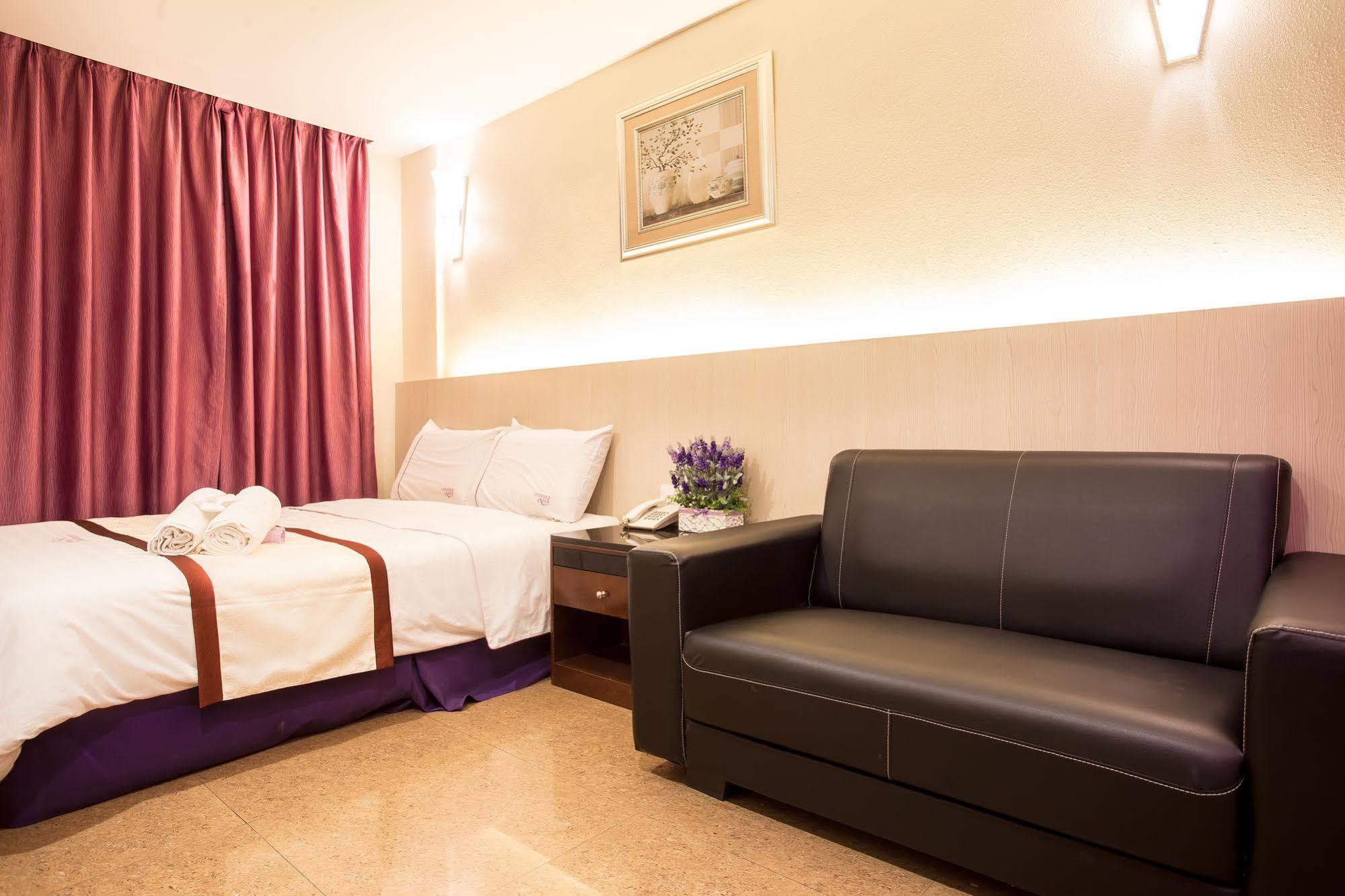 Lavender Inn Nusa Bestari Johor Bahru Esterno foto